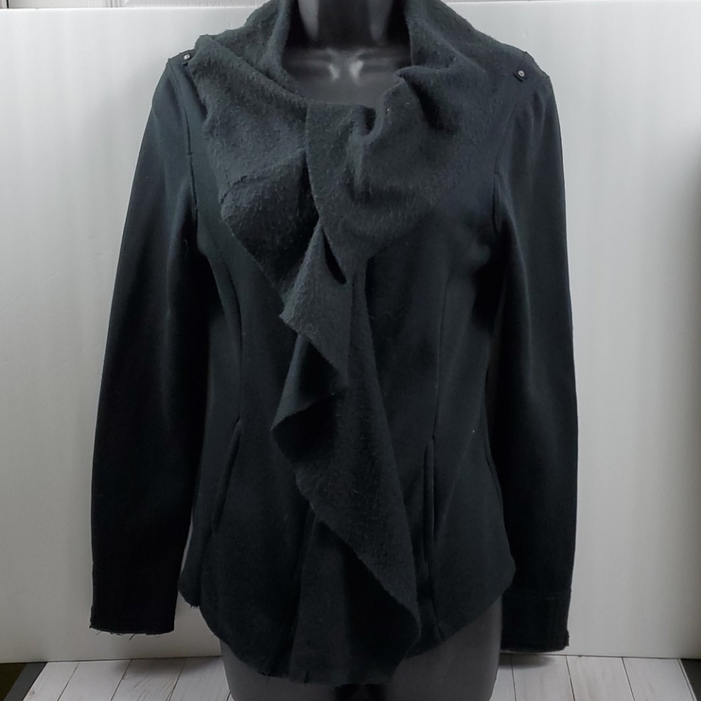 BNCI Black Noir Ruffle Sweater Womens Jacket - Small